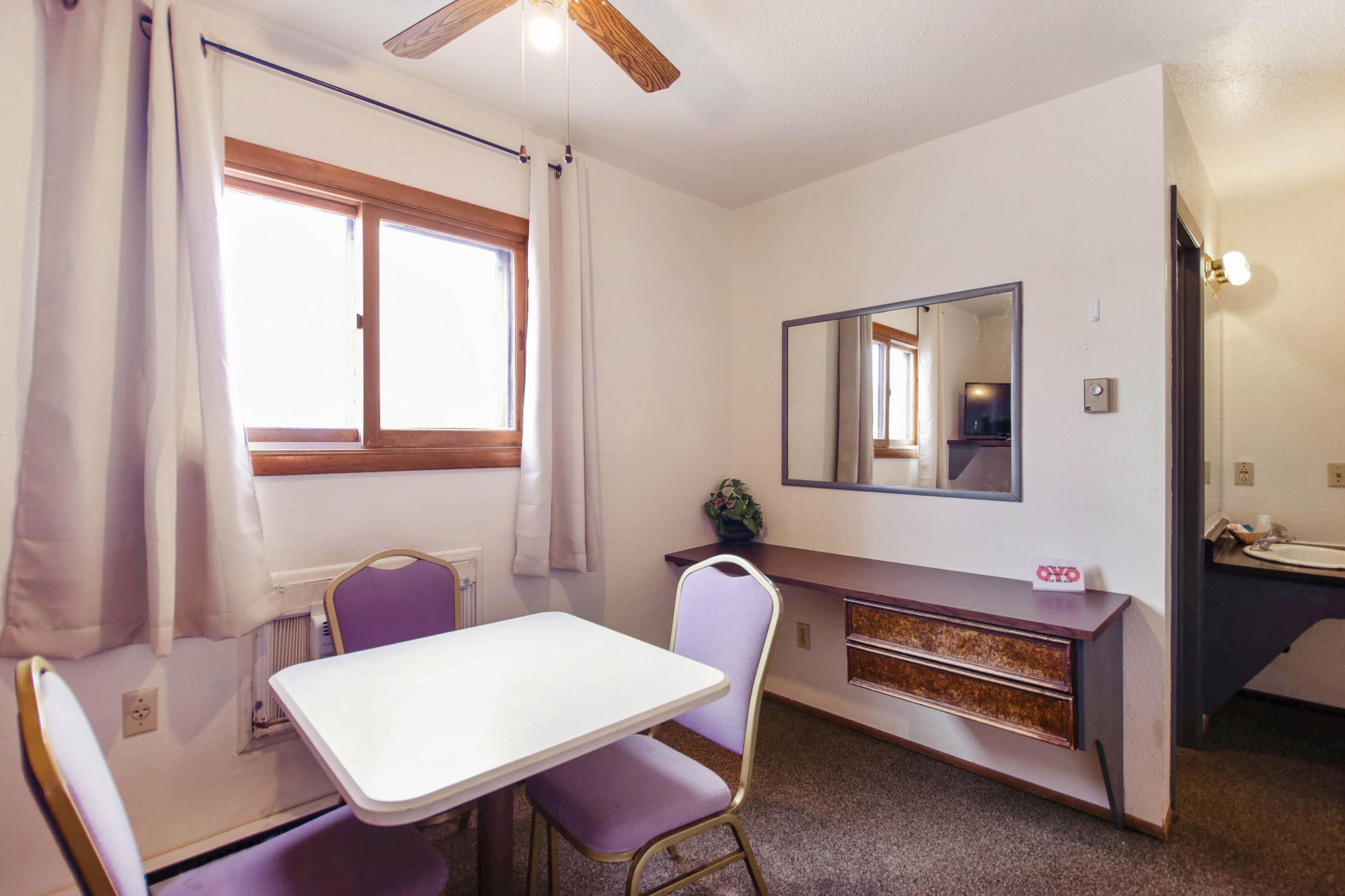 Oyo Hotel Cheyenne Wells - Us 40 Bagian luar foto